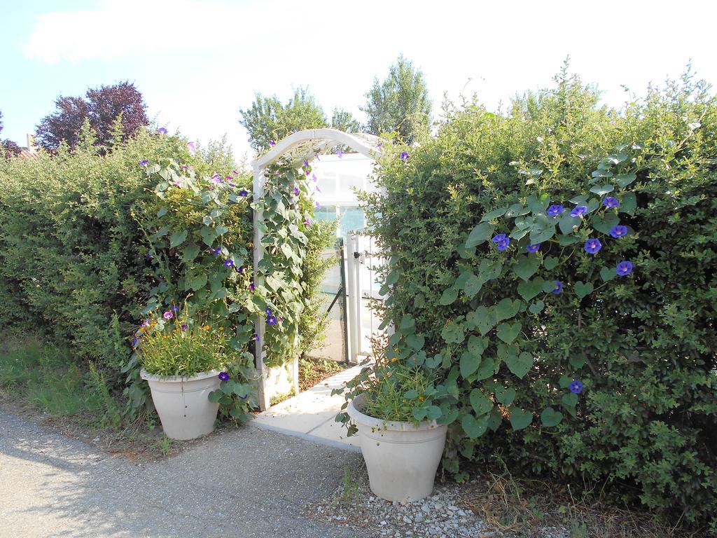 Les Passerons Vaumeilh Luaran gambar